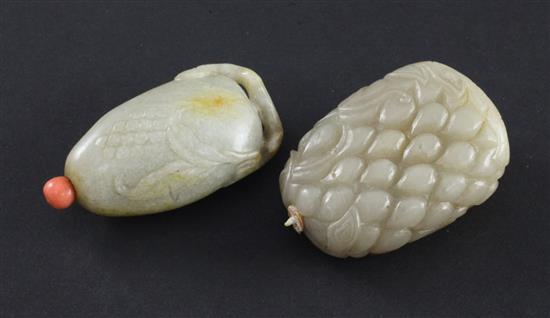 Two Chinese celadon and russet jade snuff bottles, 1800-1900, 5cm, both with coral stoppers